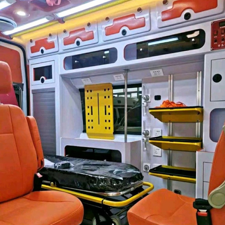 右江长途救护车护送病人租赁价格